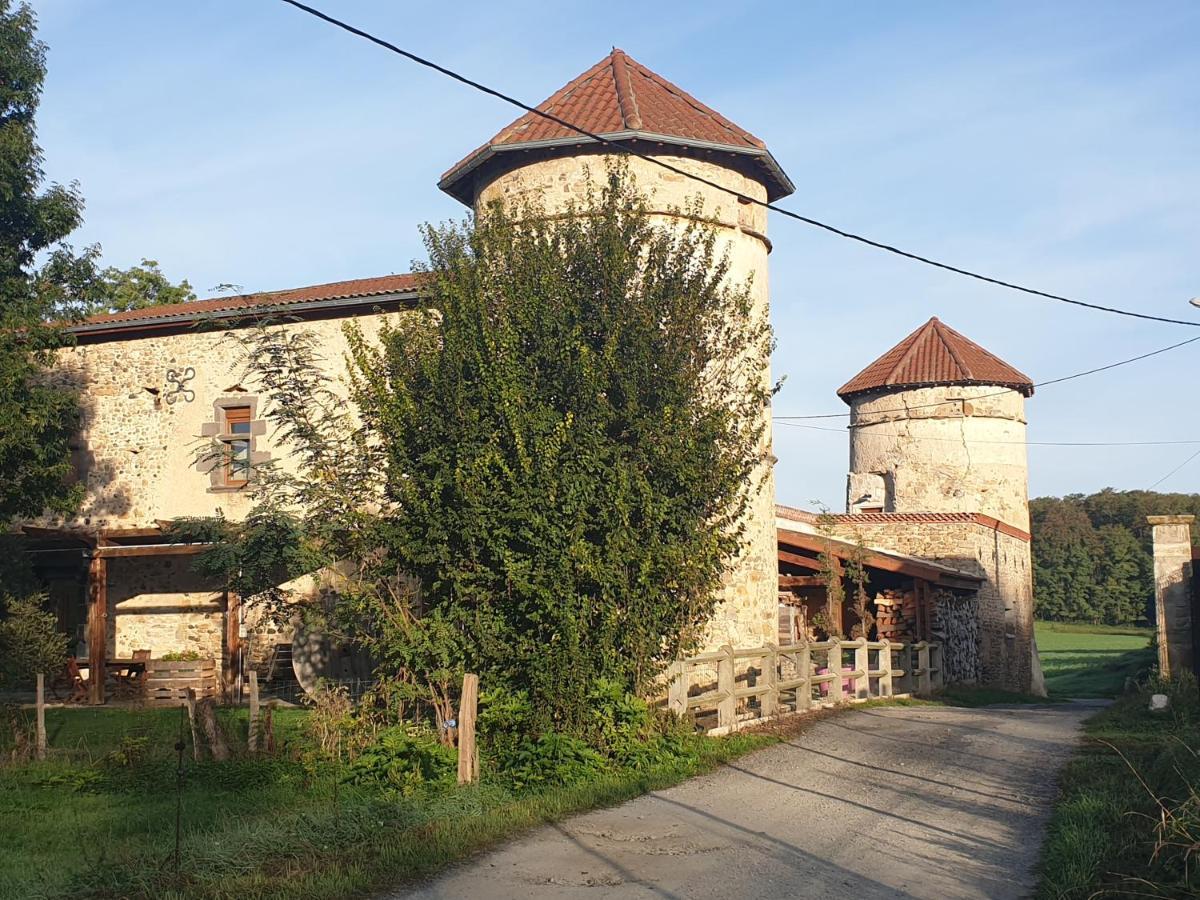 Tour De Charme Atypique Hotel Beauregard-l'Eveque Екстериор снимка