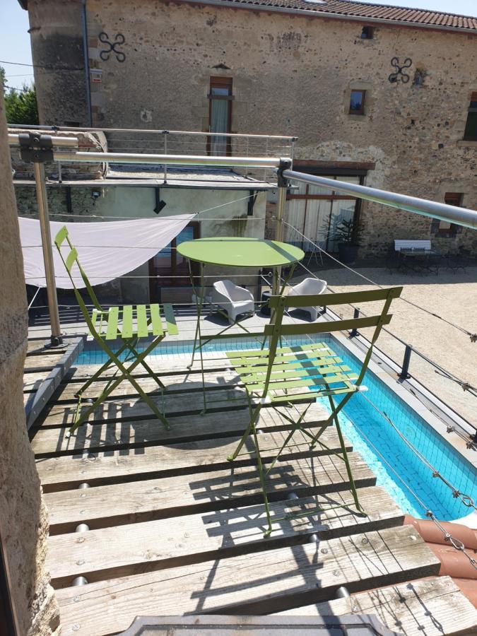 Tour De Charme Atypique Hotel Beauregard-l'Eveque Екстериор снимка